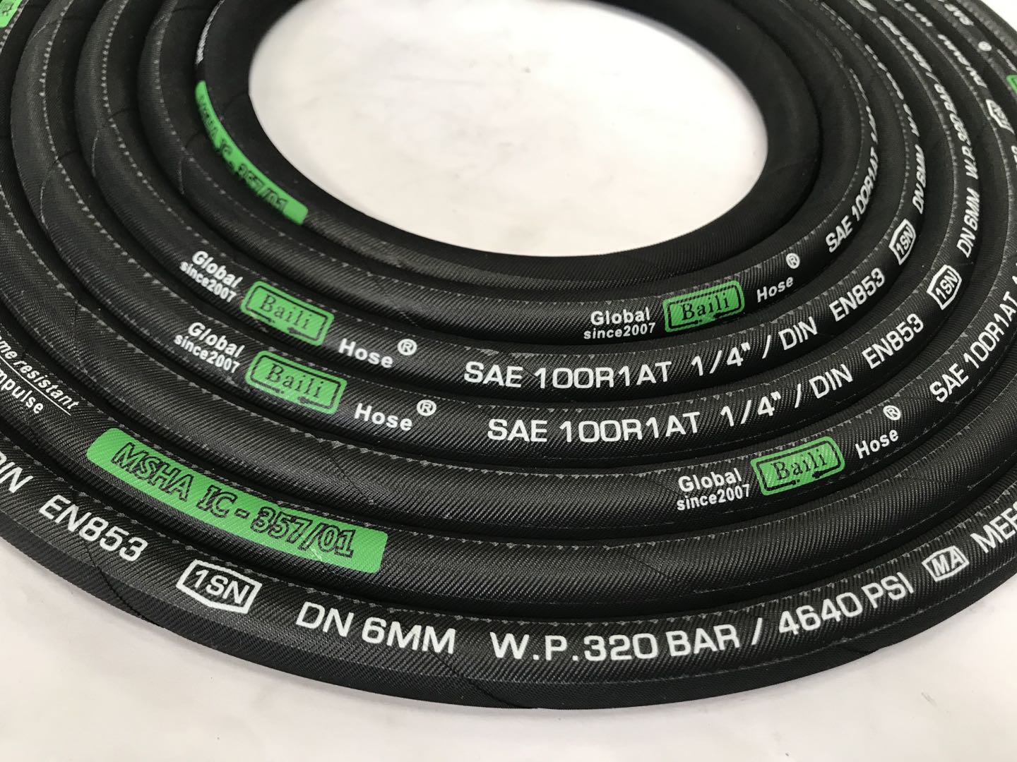 How to choose the right hydraulic hose?