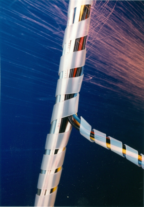 THERMOPLASTIC HOSE SAE 100 R8 / EN 855 R8